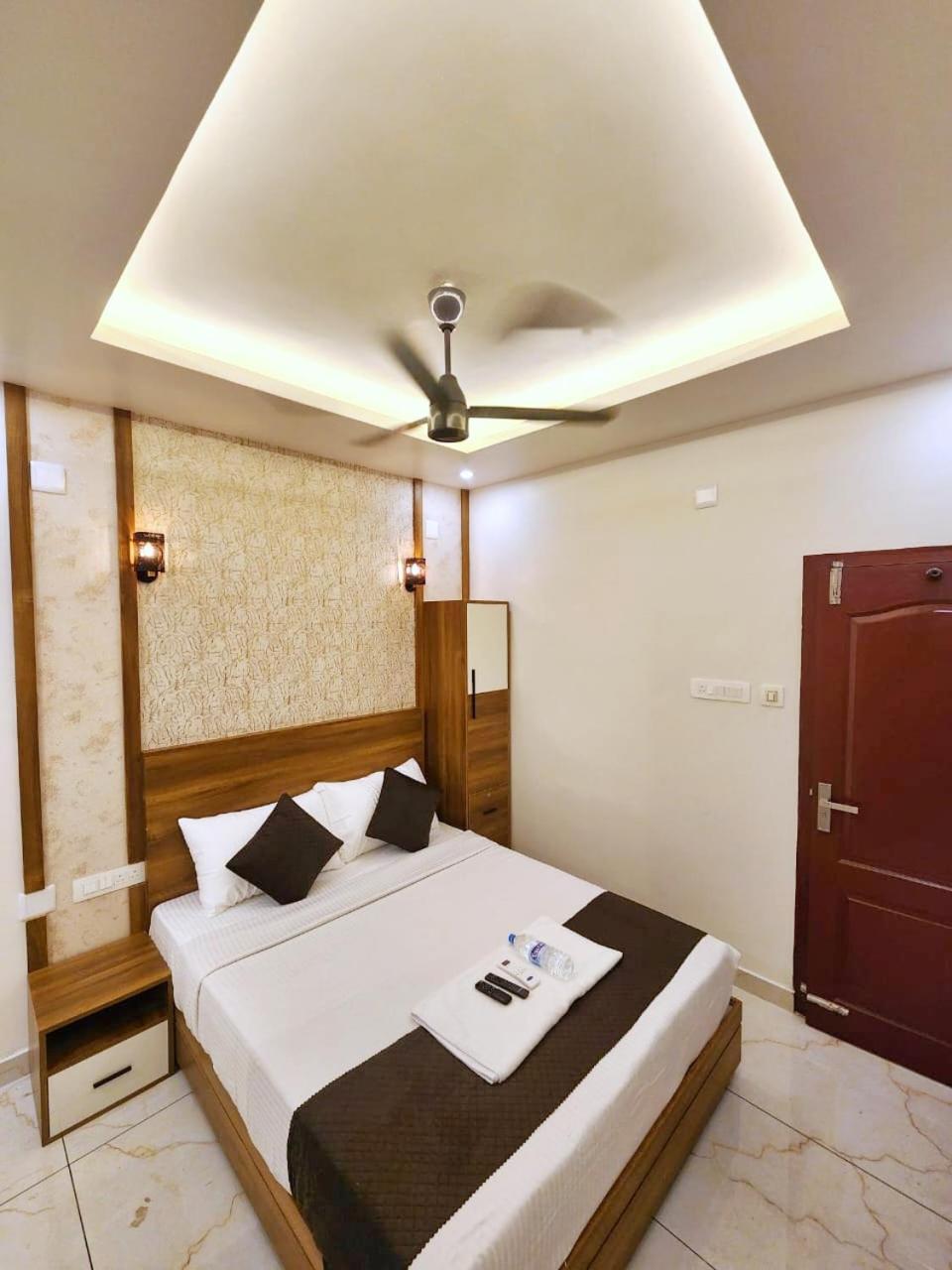 Hotel Apsara Residency Perintalmanna Esterno foto